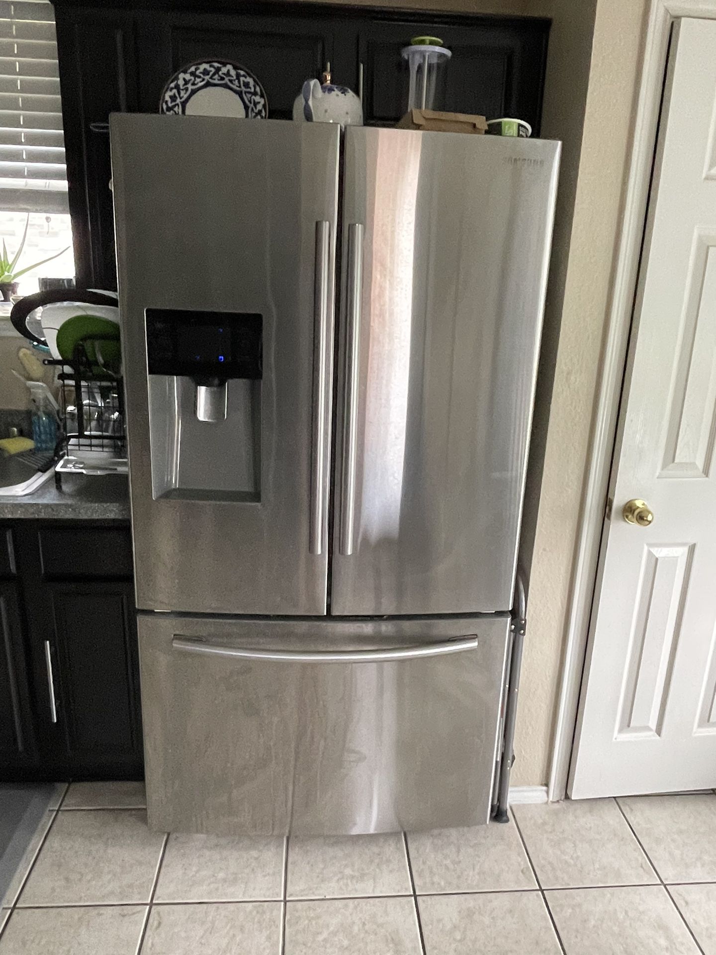 Samsung Refrigerator, Stove, Microwave And Dishwasher 
