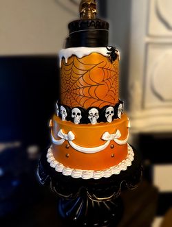 Halloween Cake on Pedestal & LED lights