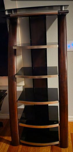 Entertainment center