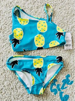 Little girls swimsuit set