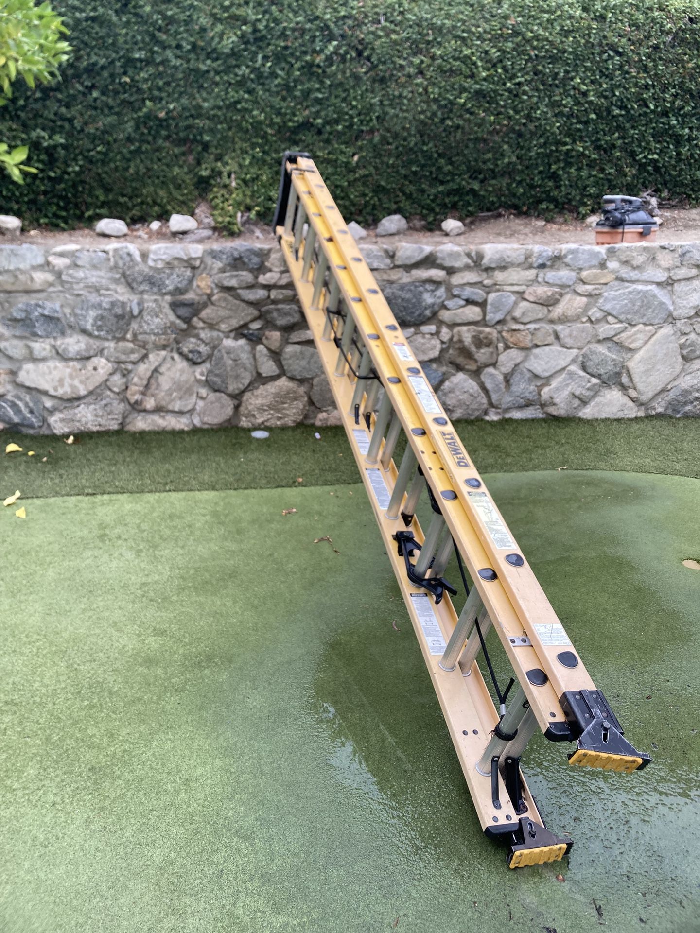 Dewalt 24’ Extension Ladder