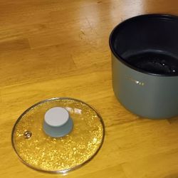 Electric pot can cook meat can cook eggs pasta and more