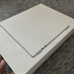 Mac Book Air Brand New 