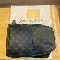 Authentic Louis Vuitton Cross Body Bag 