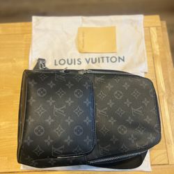 Authentic Louis Vuitton Cross Body Bag 