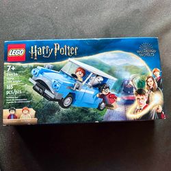NEW LEGO Harry Potter: Flying Ford Anglia (76424)