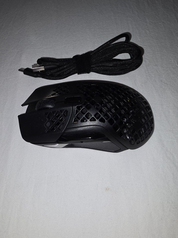 SteeleSeries Aerox 5 Wireless Ultra Light Weight Gaming Mouse