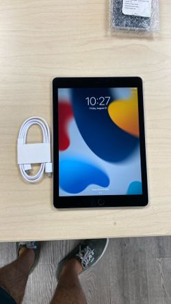 iPad Air 2. 128gb. Wi-Fi. Like New