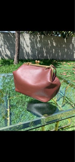 Coach : Large Oversized Kisslock Frame Shoulder Clutch