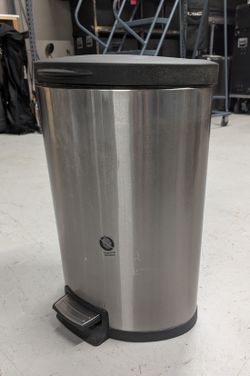 4.5L Satinless Steel Garbage Can P15