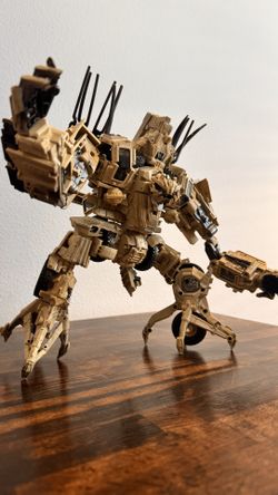 Collectors Limited Transformers MPM Bonecrusher – Bayverse – Masterpiece Scale