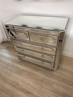 Z Gallery Mirrored Chest of Drawers Dresser