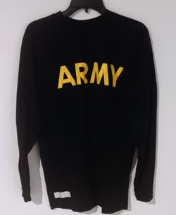 Men’s Army PT Shirt Size Large - Long Sleeve
