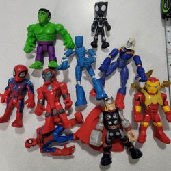 Lot Of 9 Marvel Comics Avengers Action Figure Doll Toys!!!