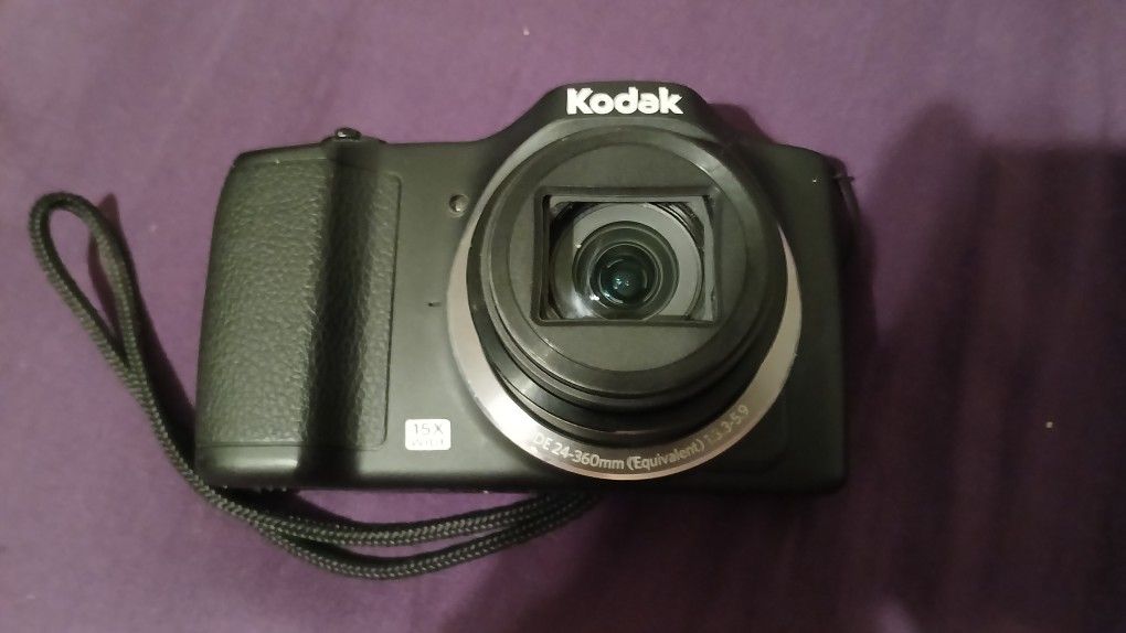 Kodak PIXPRO FZ152