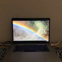 2016 MacBook Pro (15 Inch) Core i7