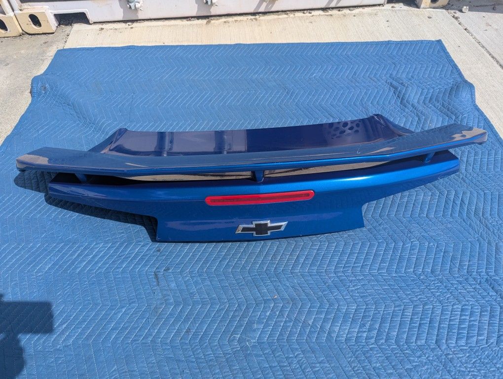 2016 - 2020 CHEVY CAMARO REAR TRUNK DECKLID W/ SPOILER + CAMERA *SCRATCHES /SCUFFS*