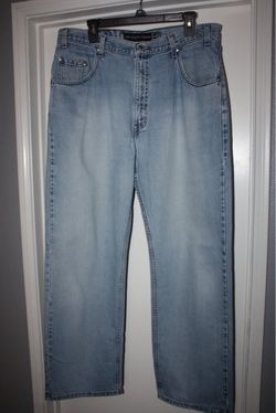 Silvertab Levi’s jeans 36x32 (actual 36x32.5)