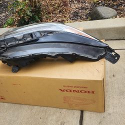 2020 Honda HRV  TURING RIGHT SIDE HEADLIGHT 