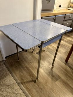 Vintage Formica Table On Wheels