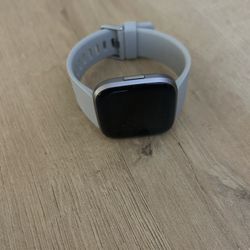 Fitbit Versa 