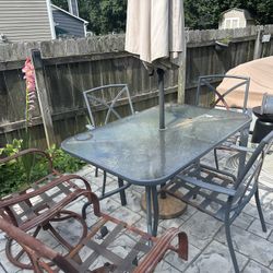Outdoor Dining Set Five Chairs 