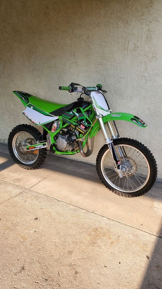 2002 kx100