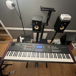 Yamaha Moxf8 Keyboard 