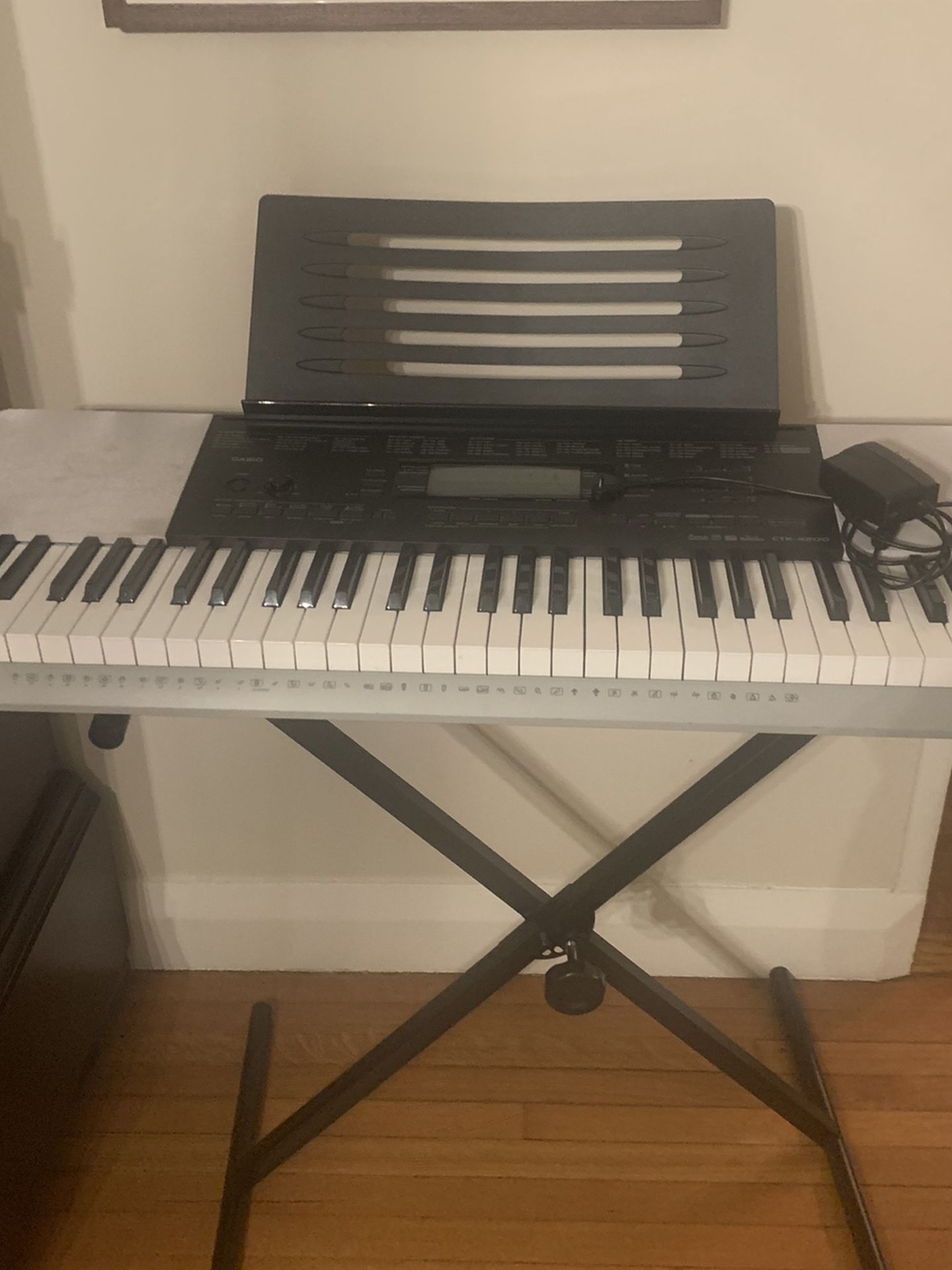Casio Keyboard - Great Starter Piano
