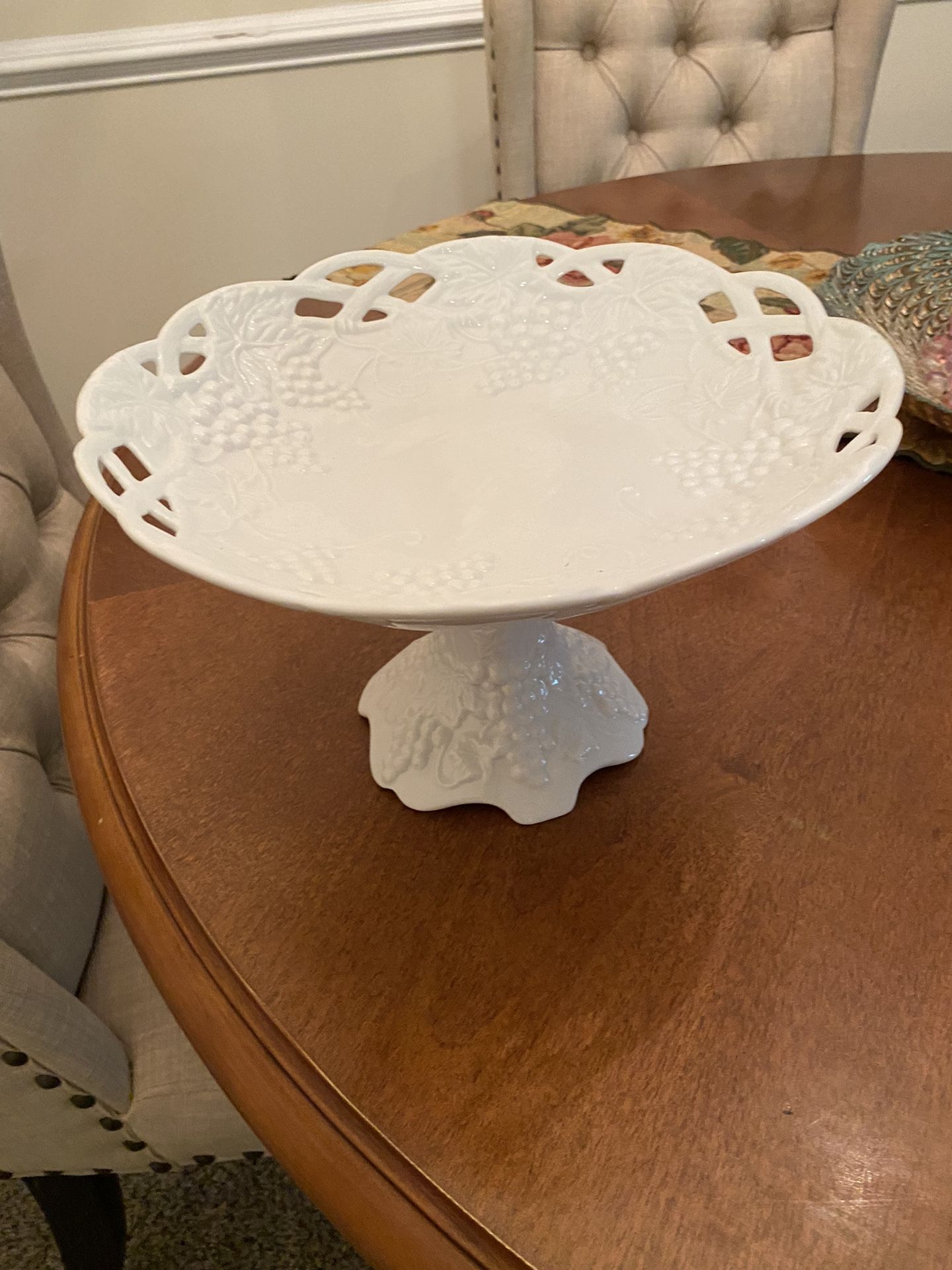 Pedestal Porcelain Fruit Dish