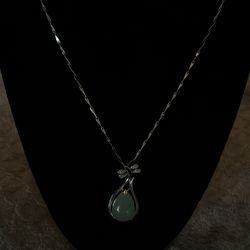 iSTONE 925 Sterling Silver Jade Studded Water Drop Pendant Necklace.
