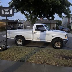 1995 Ford F150 4x4 Short Bed
