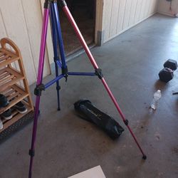  COLORFUL EASEL, 3 CANVASES AND NEW BRUSHES