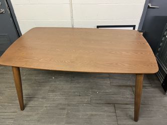 Very durable Wooden table with 4 chair set e