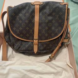 Authentic Louis Vuitton 