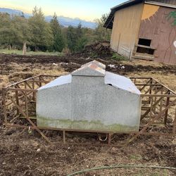 Big Grain Feeder For Cattle/Calfs