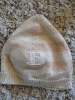 Burberry baby hat