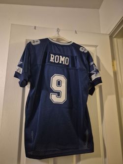 Dallas cowboys jersey ROMO #9.