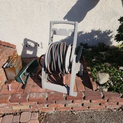 Retractable Hose With Holes Included