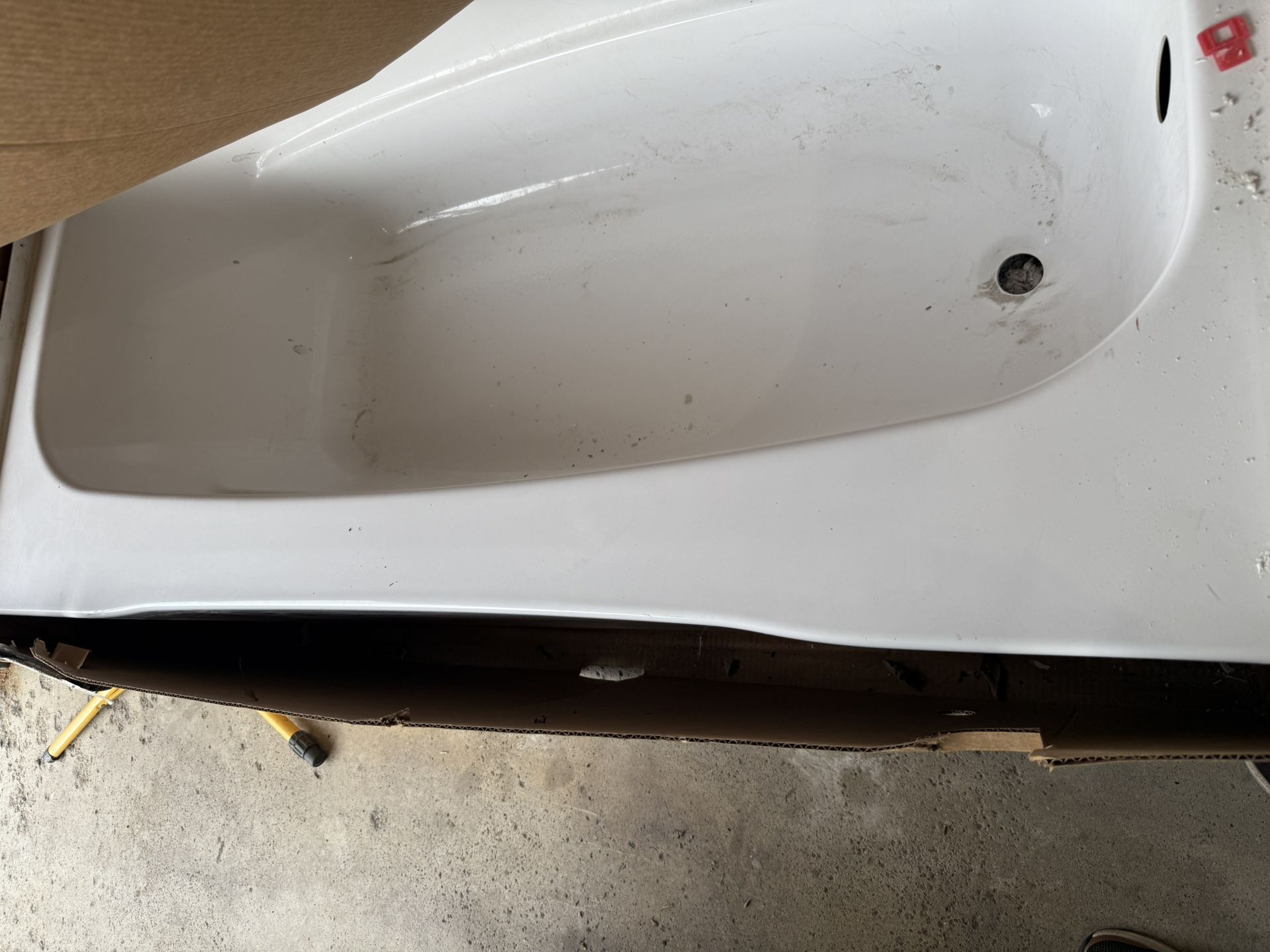 Kohler Sterling 32 Inch Right Drain Tub White