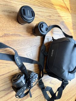 Sony a6000 + 3 Lens + Shoulder Bag Bundle