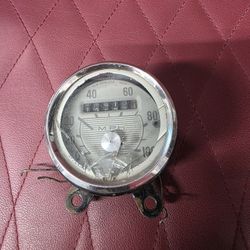 1968 Triumph Tr25w Speedometer