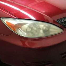 2002-2005 Toyota Camry - Passenger Side Headlight.