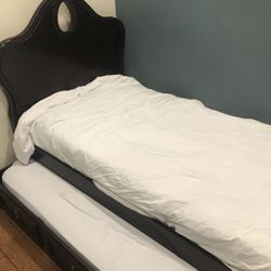 Trundle Bed