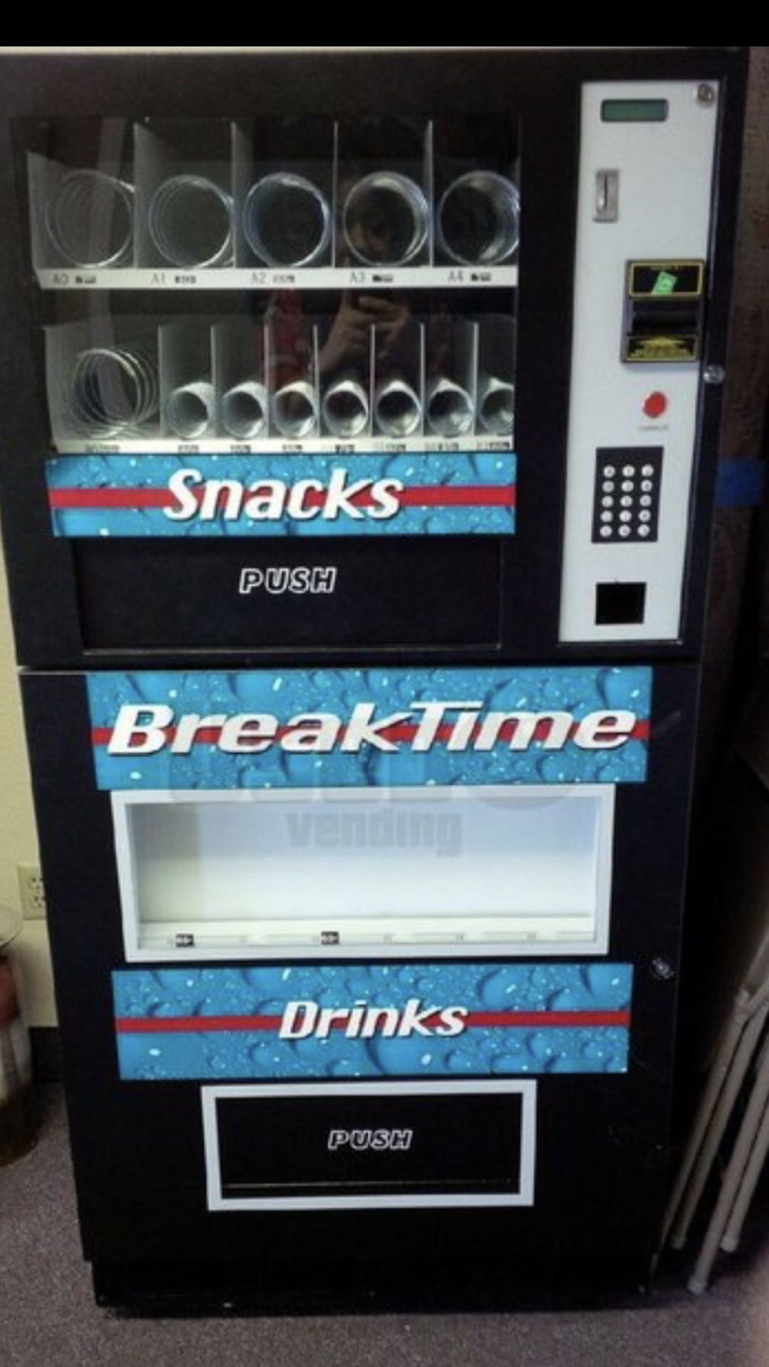 Combo vending machines