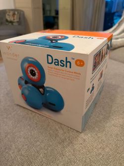 Wonder Workshop Dash Robot (Like New) – Complete in Box
