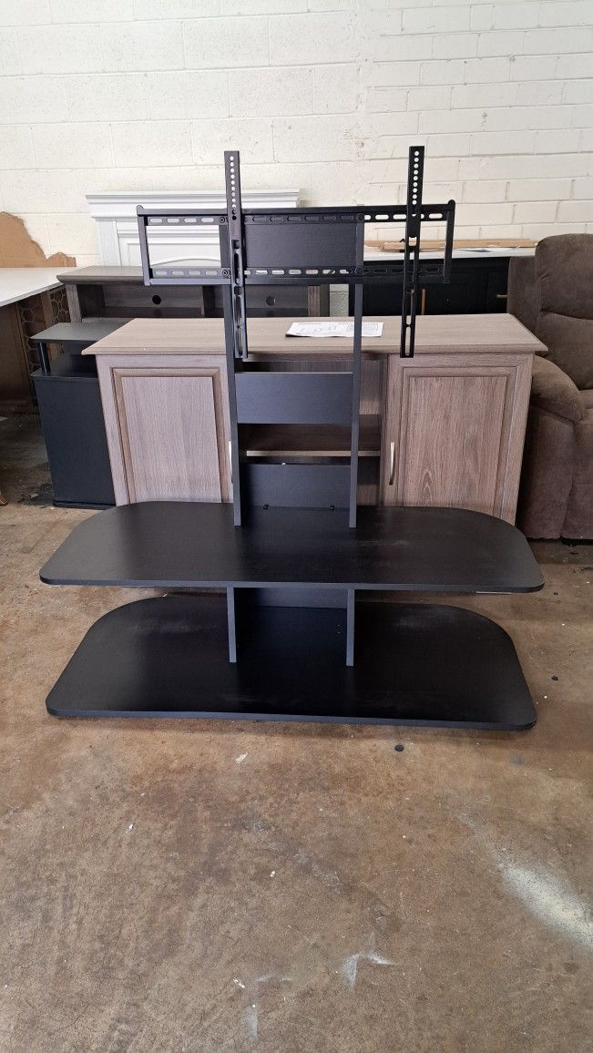 New Tv Stand Hold Up To 65inch Tvs See Pictures For Dimensions