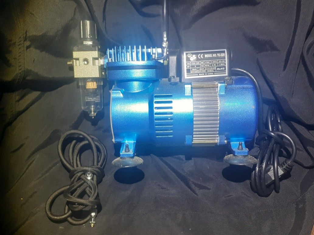 Master Airbrush Model TC-320 Cool Runner II Air Compressor