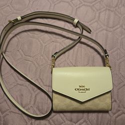 Coach Wallet Crossbody