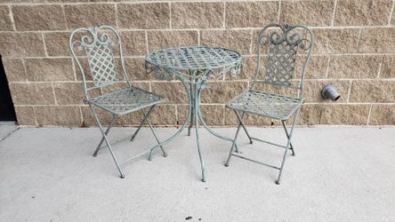 Table & Chair Set